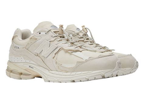 new balance 2002r protection pack sandstone